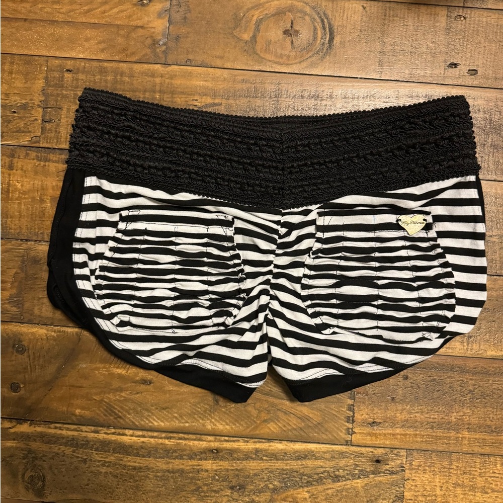 Cute Booty Lounge stripped shorts, size medium